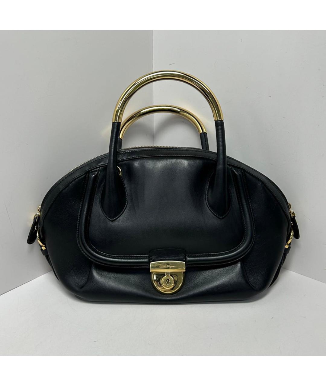 FERRAGAMO Черная кожаная сумка через плечо, фото 9