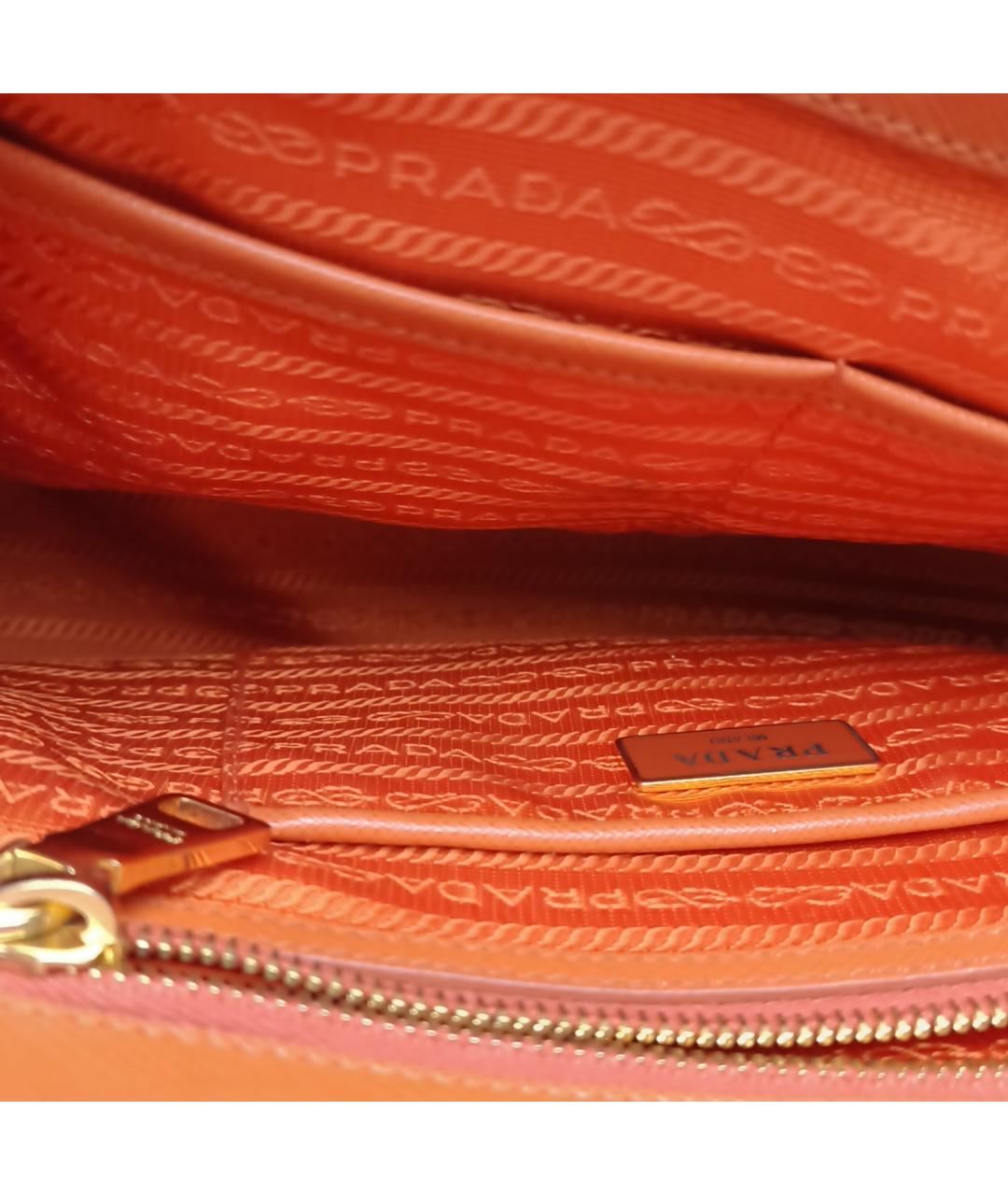 PRADA Оранжевая кожаная сумка с короткими ручками, фото 8