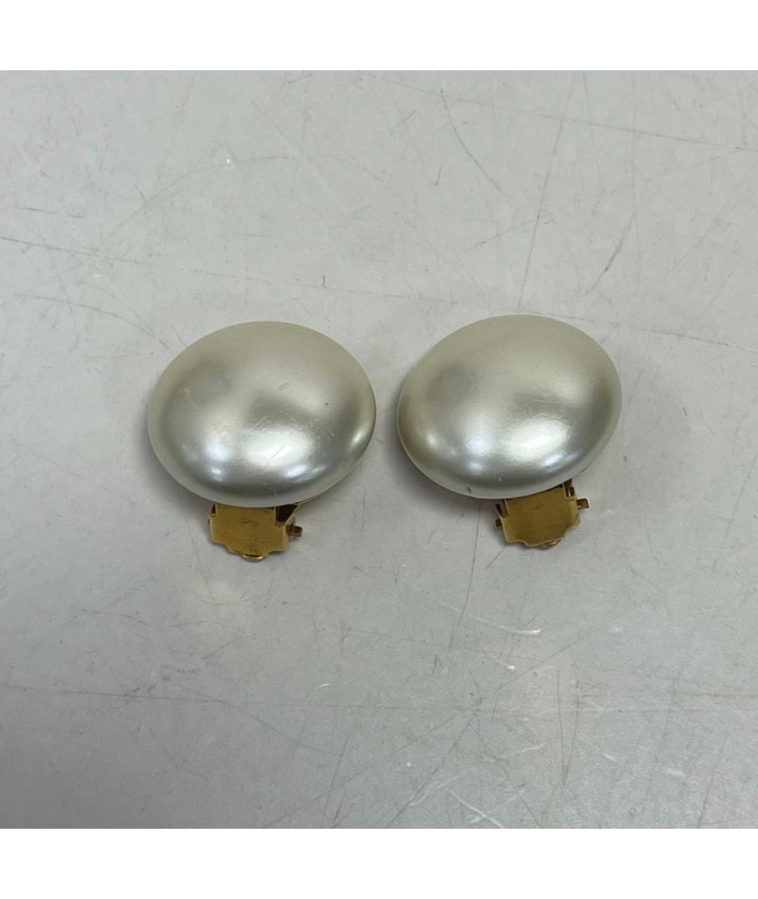 CHANEL Белые металлические клипсы, фото 8