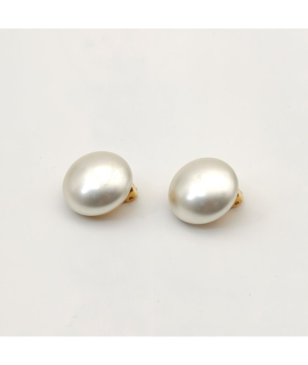 CHANEL Белые металлические клипсы, фото 4