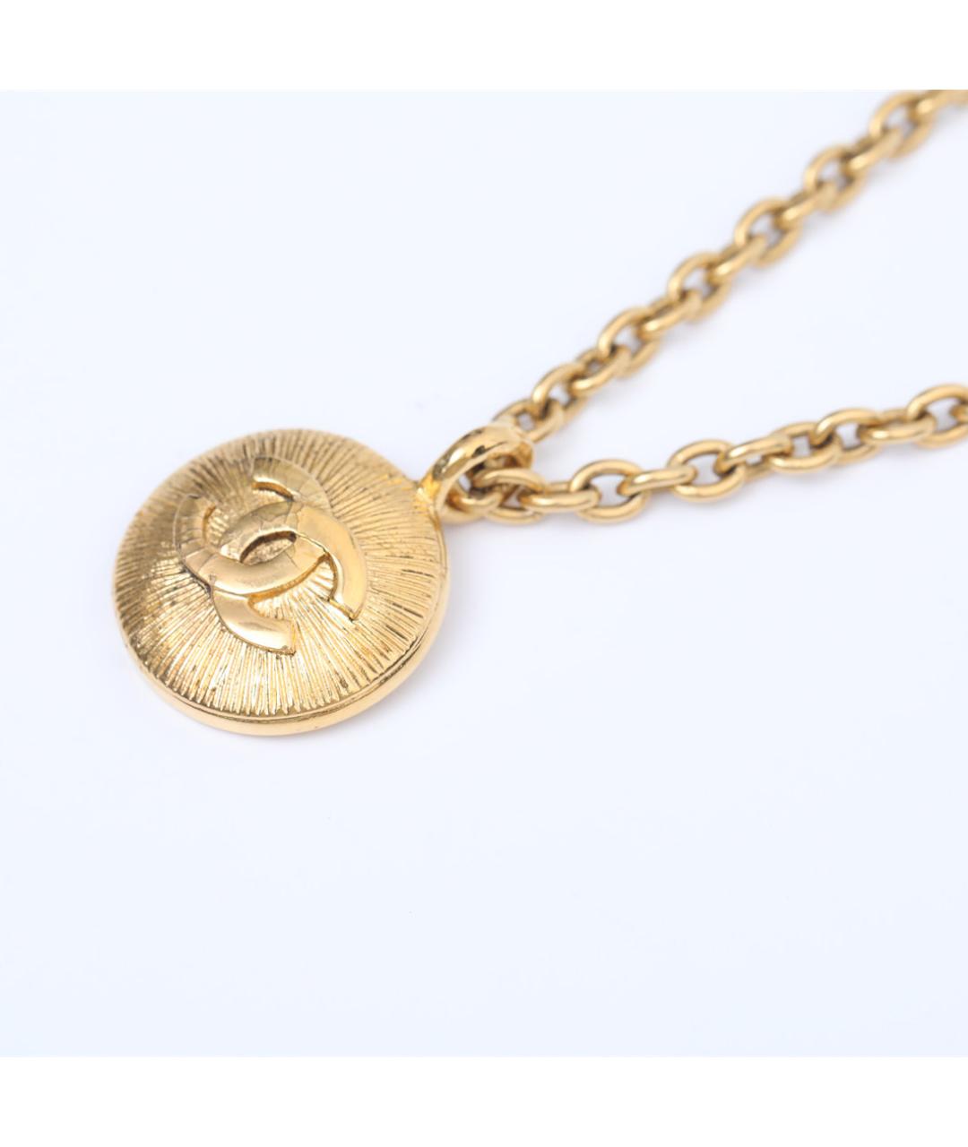 CHANEL Золотая металлическая подвеска, фото 3