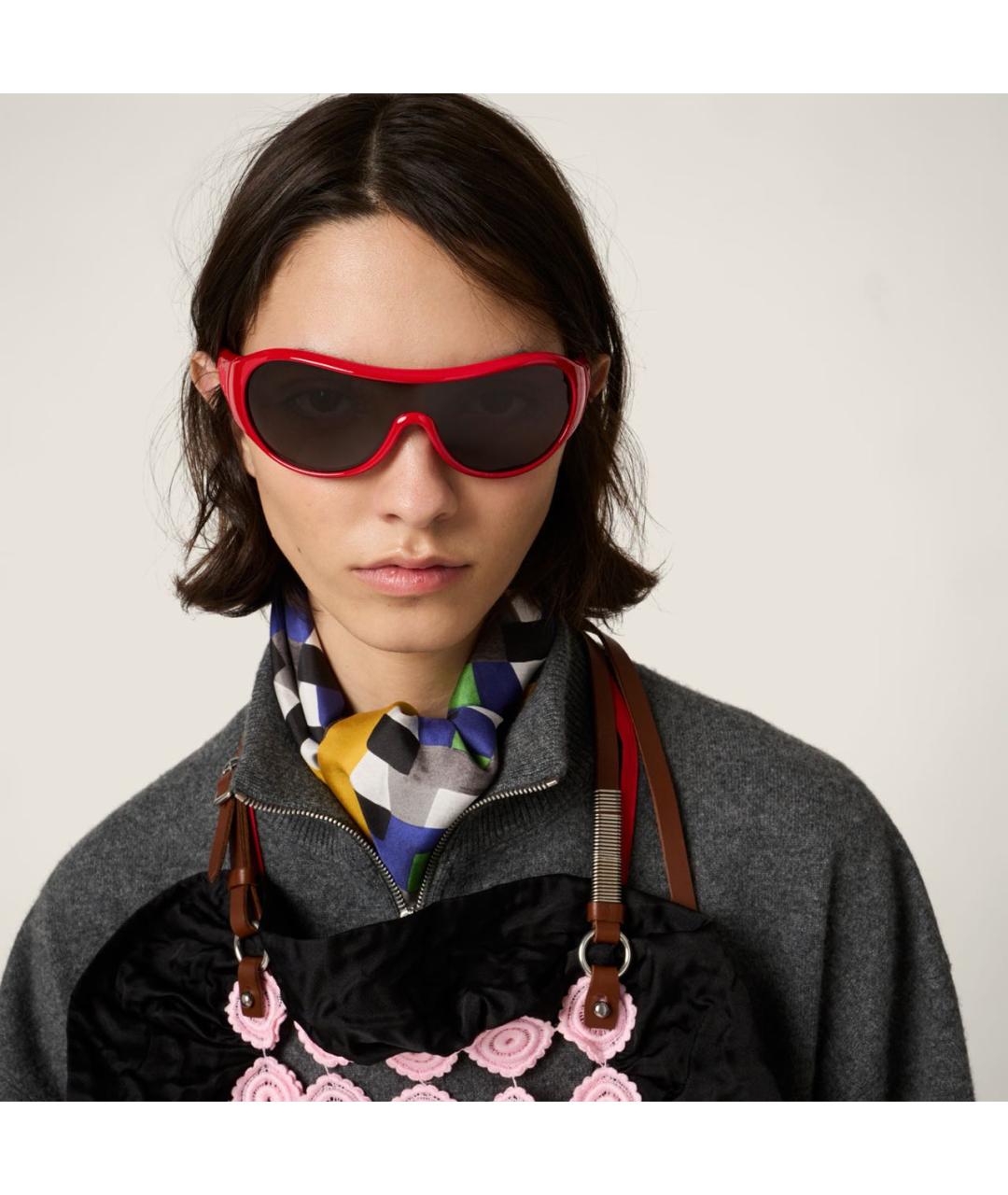 MIU MIU Красные пластиковые солнцезащитные очки, фото 2