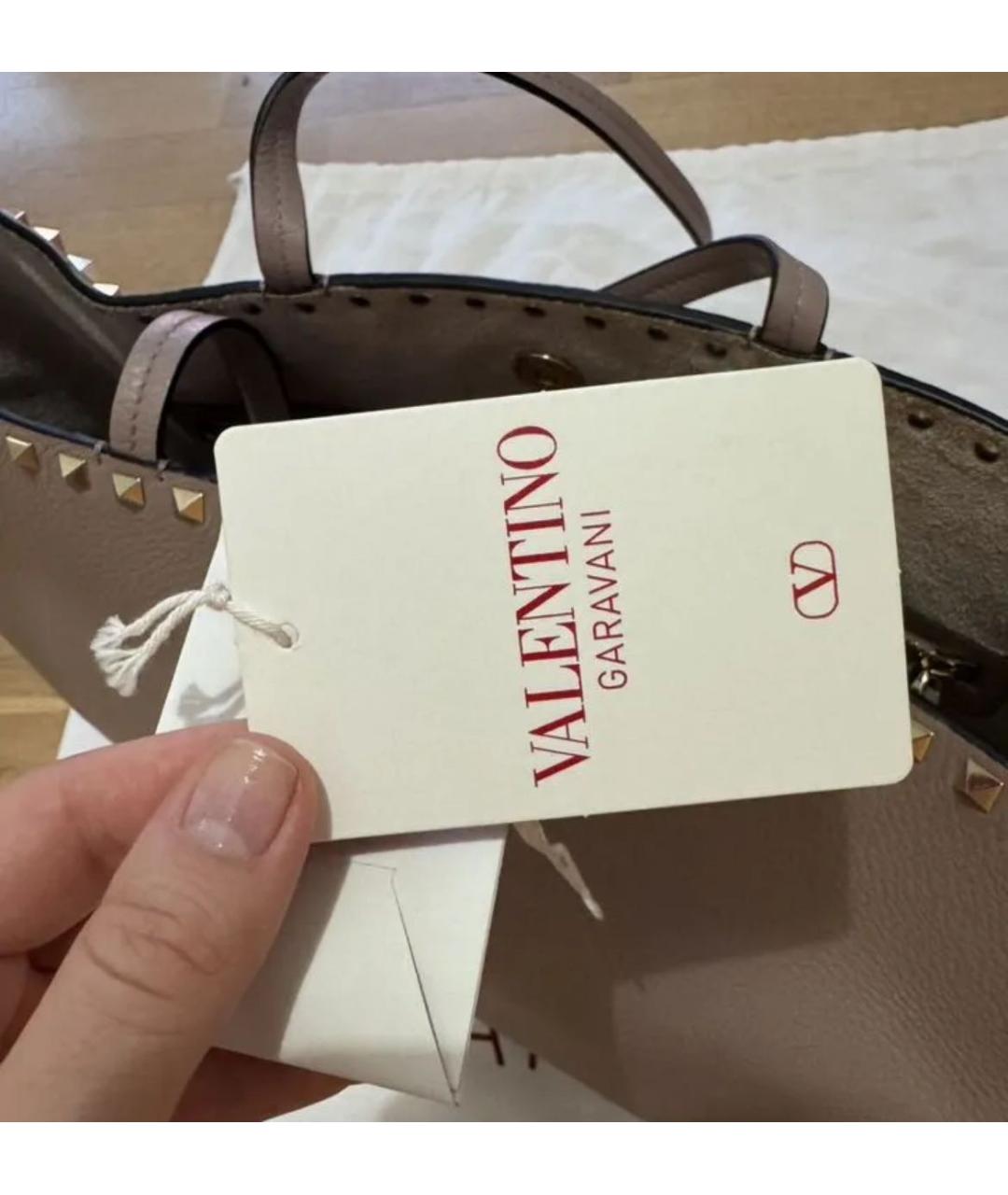 VALENTINO Бежевая кожаная сумка тоут, фото 5