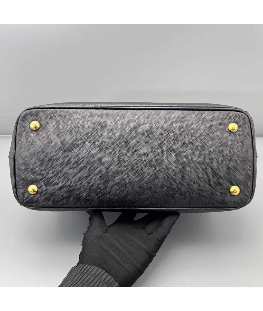 PRADA Черная кожаная сумка с короткими ручками, фото 3