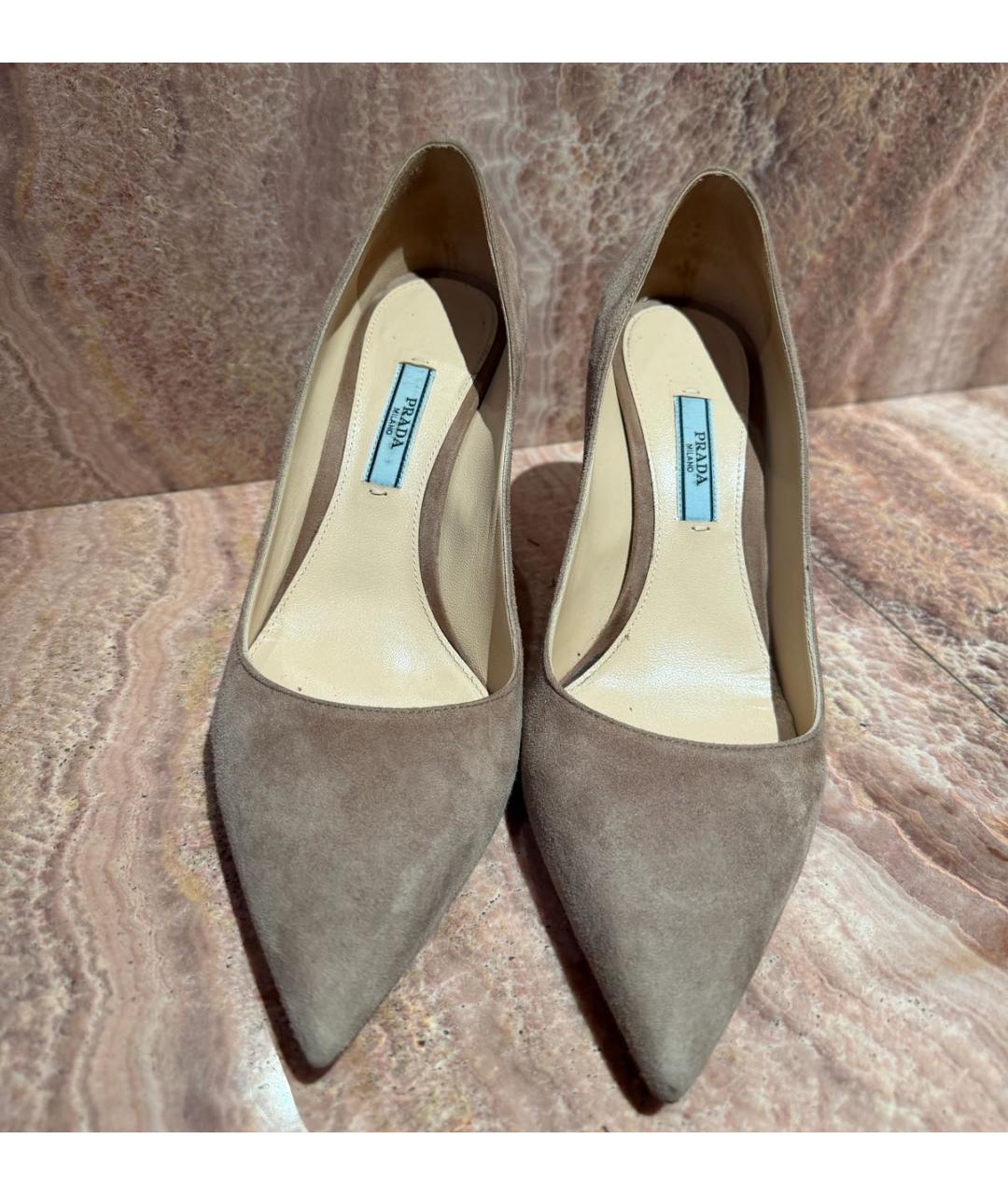PRADA Бежевые замшевые туфли, фото 2