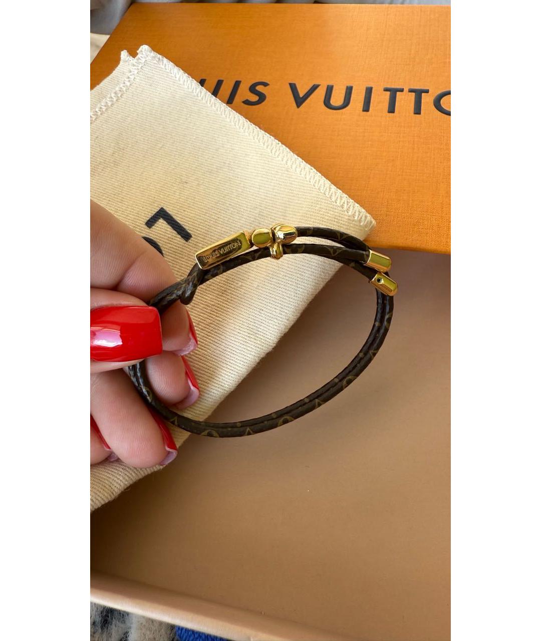 LOUIS VUITTON Коричневый кожаный браслет, фото 3