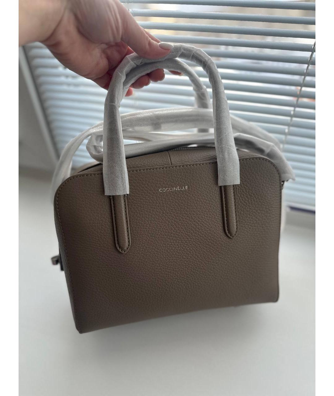 COCCINELLE Бежевая кожаная сумка с короткими ручками, фото 3