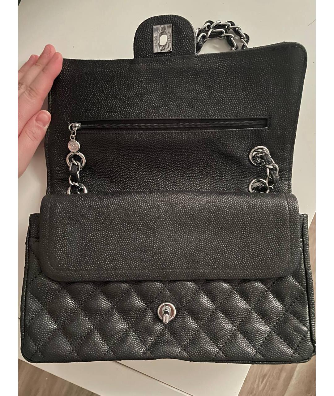 CHANEL Черная сумка через плечо из экзотической кожи, фото 3