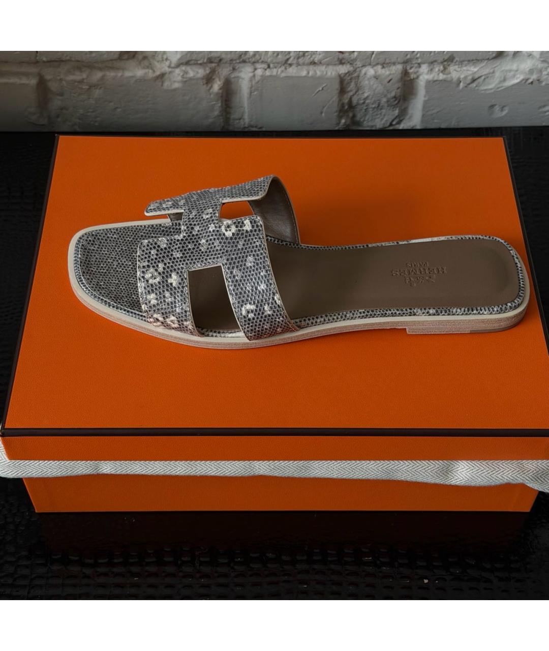 HERMES Антрацитовые шлепанцы из экзотической кожи, фото 9