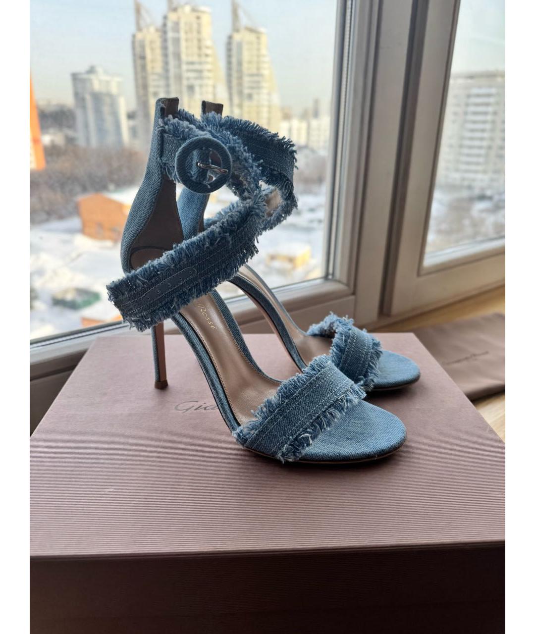 GIANVITO ROSSI Синие текстильные босоножки, фото 7