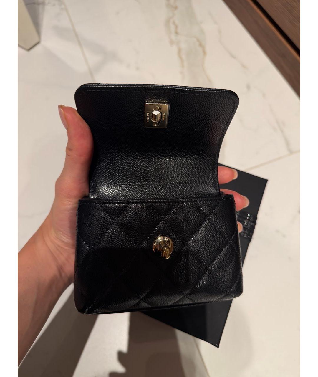 CHANEL Черная кожаная сумка с короткими ручками, фото 4
