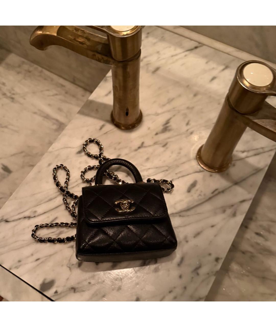 CHANEL Черная кожаная сумка с короткими ручками, фото 2