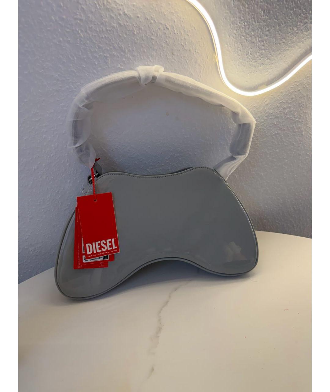 DIESEL Серая сумка с короткими ручками из лакированной кожи, фото 2