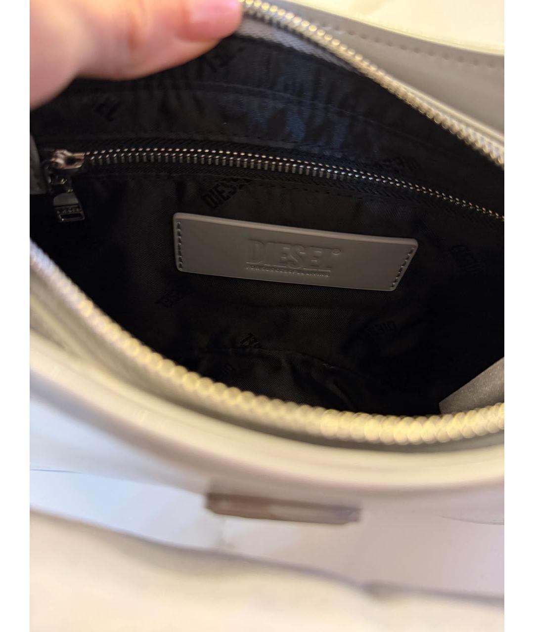 DIESEL Серая сумка с короткими ручками из лакированной кожи, фото 4