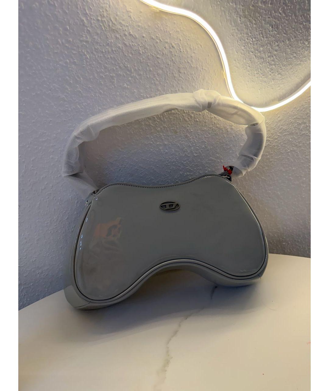 DIESEL Серая сумка с короткими ручками из лакированной кожи, фото 5