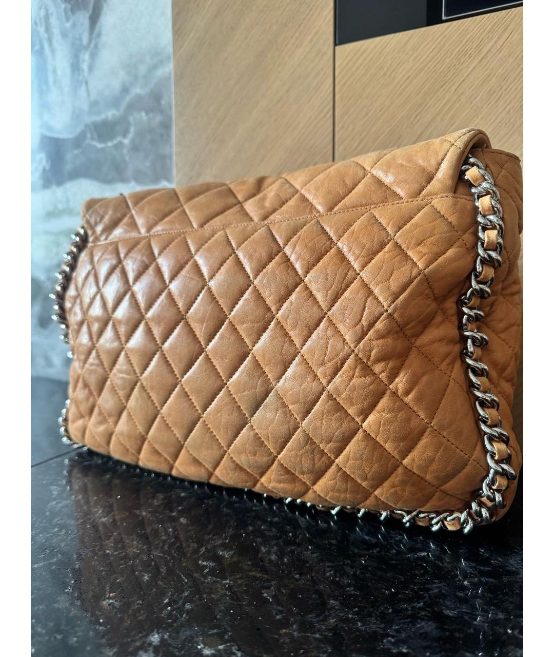 CHANEL Оранжевая кожаная сумка с короткими ручками, фото 3