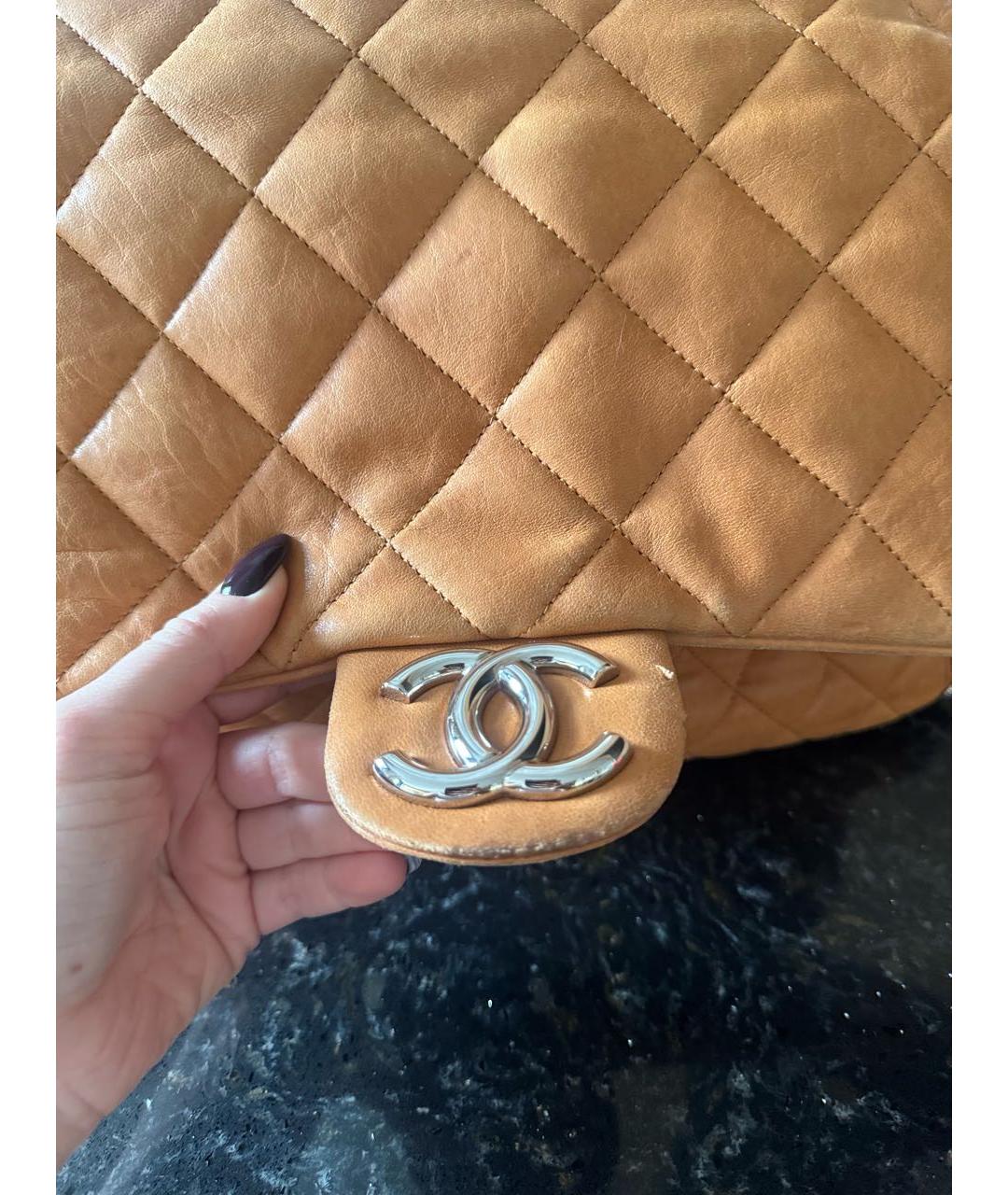 CHANEL Оранжевая кожаная сумка с короткими ручками, фото 7