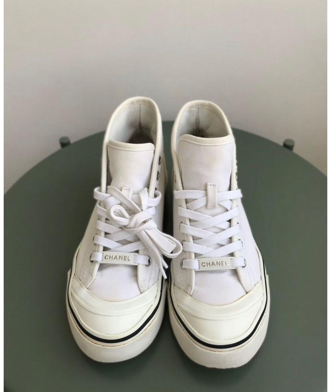 CHANEL Белые текстильные кеды, фото 2