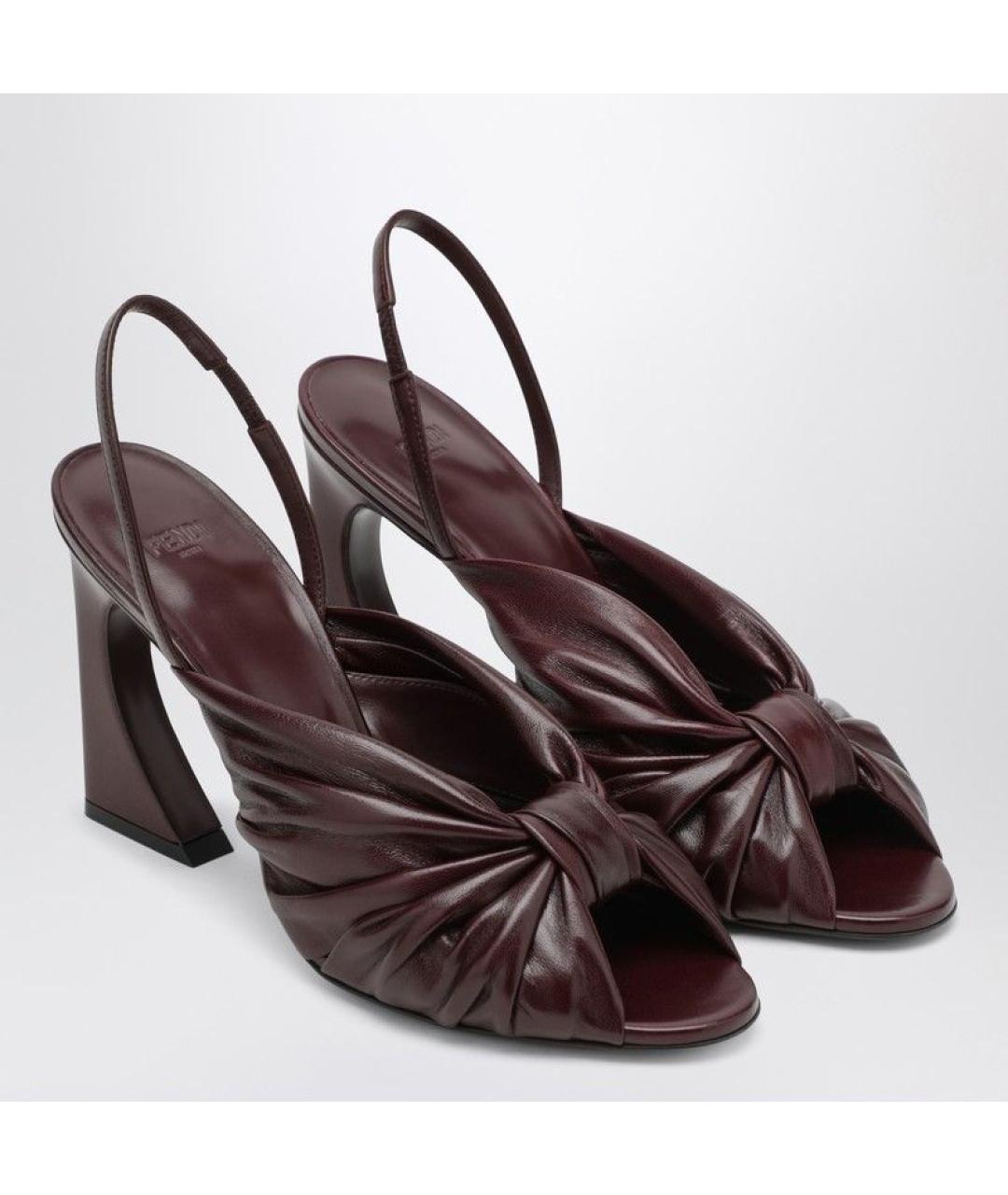 FENDI Бордовые кожаные босоножки, фото 2