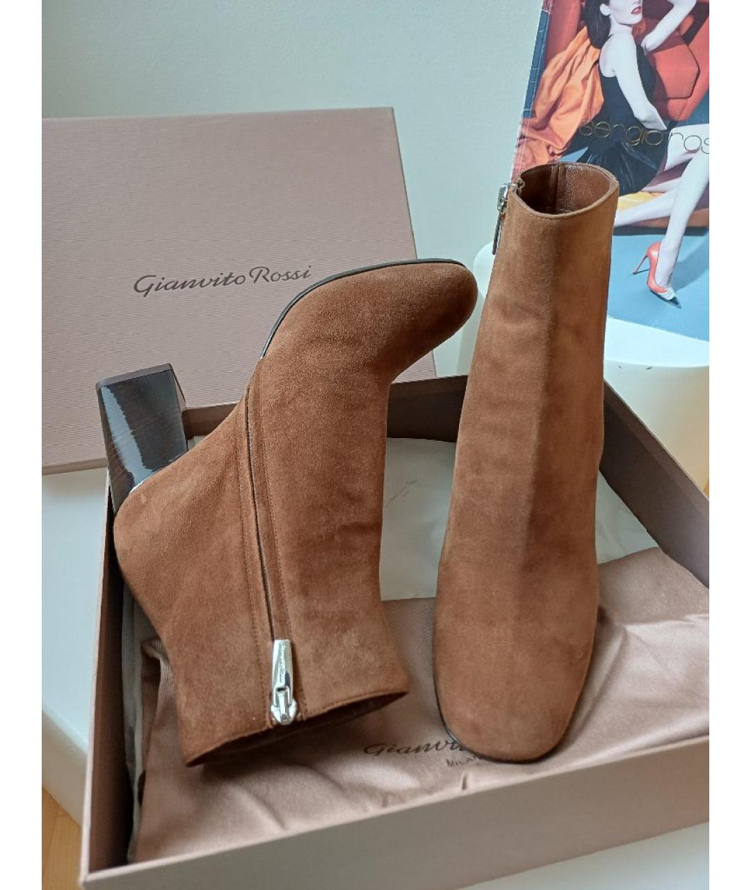 GIANVITO ROSSI Коричневые замшевые ботильоны, фото 3