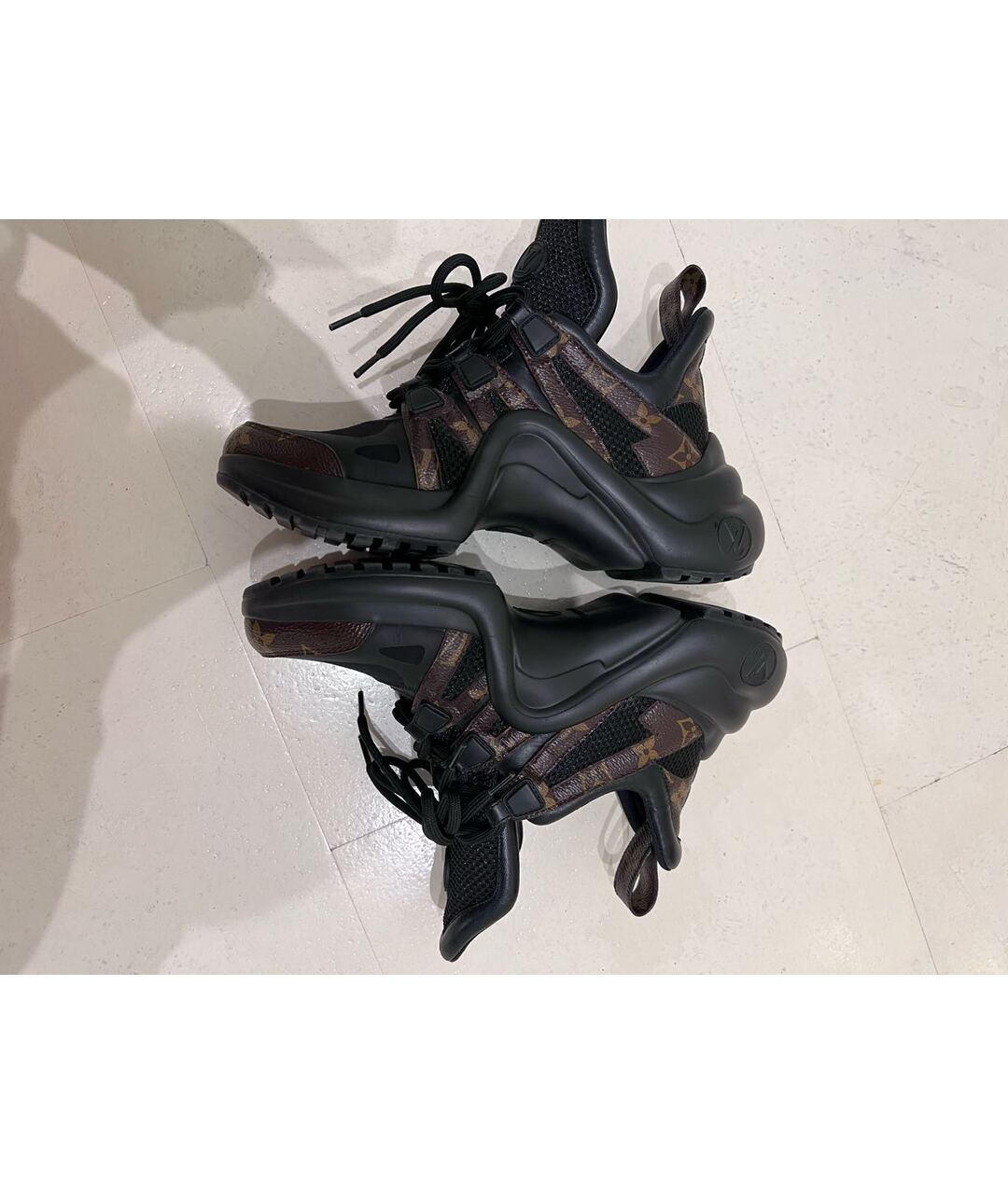 LOUIS VUITTON PRE-OWNED Черные кроссовки, фото 7