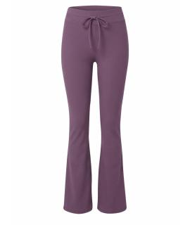 ALO YOGA Спортивные брюки и шорты