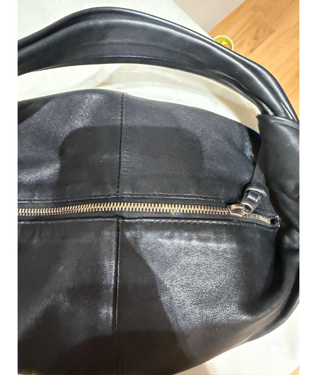 BOTTEGA VENETA Черная кожаная сумка с короткими ручками, фото 7