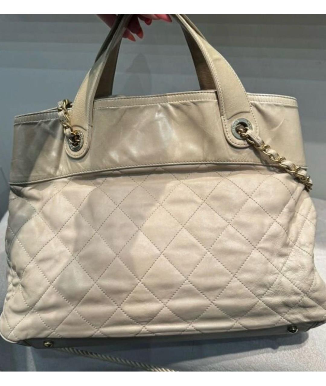 CHANEL Бежевая кожаная сумка тоут, фото 4