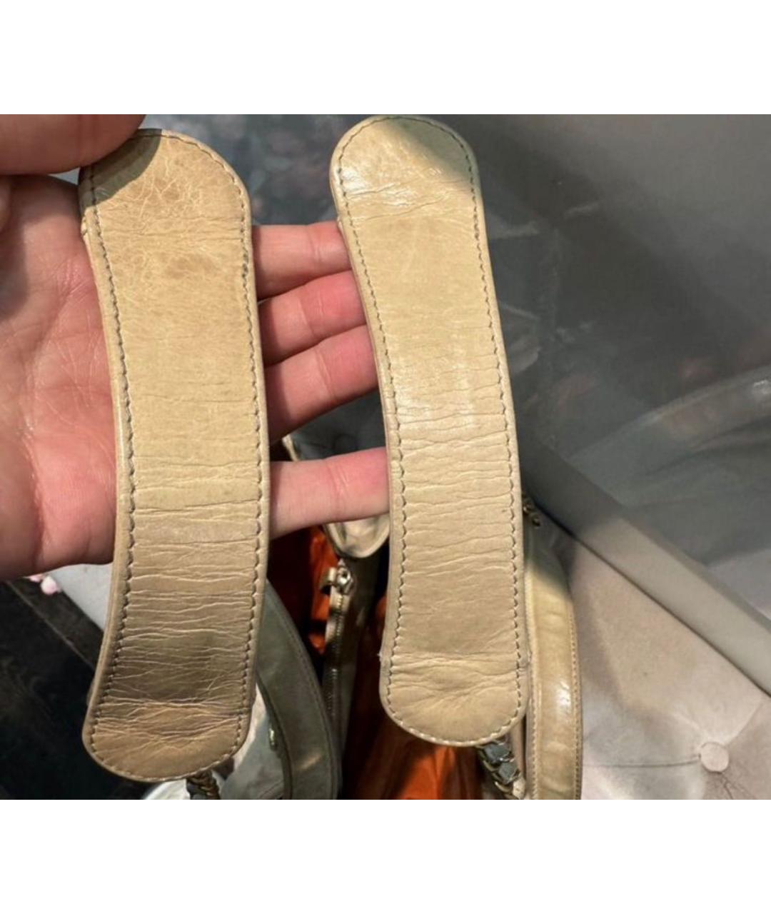 CHANEL Бежевая кожаная сумка тоут, фото 3