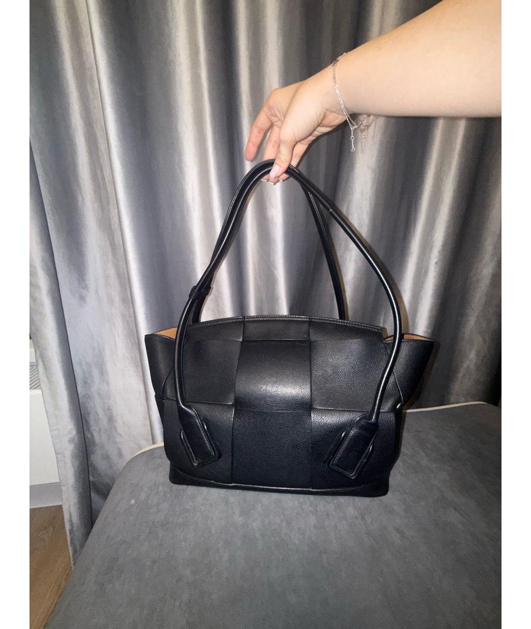 BOTTEGA VENETA Черная кожаная сумка тоут, фото 3