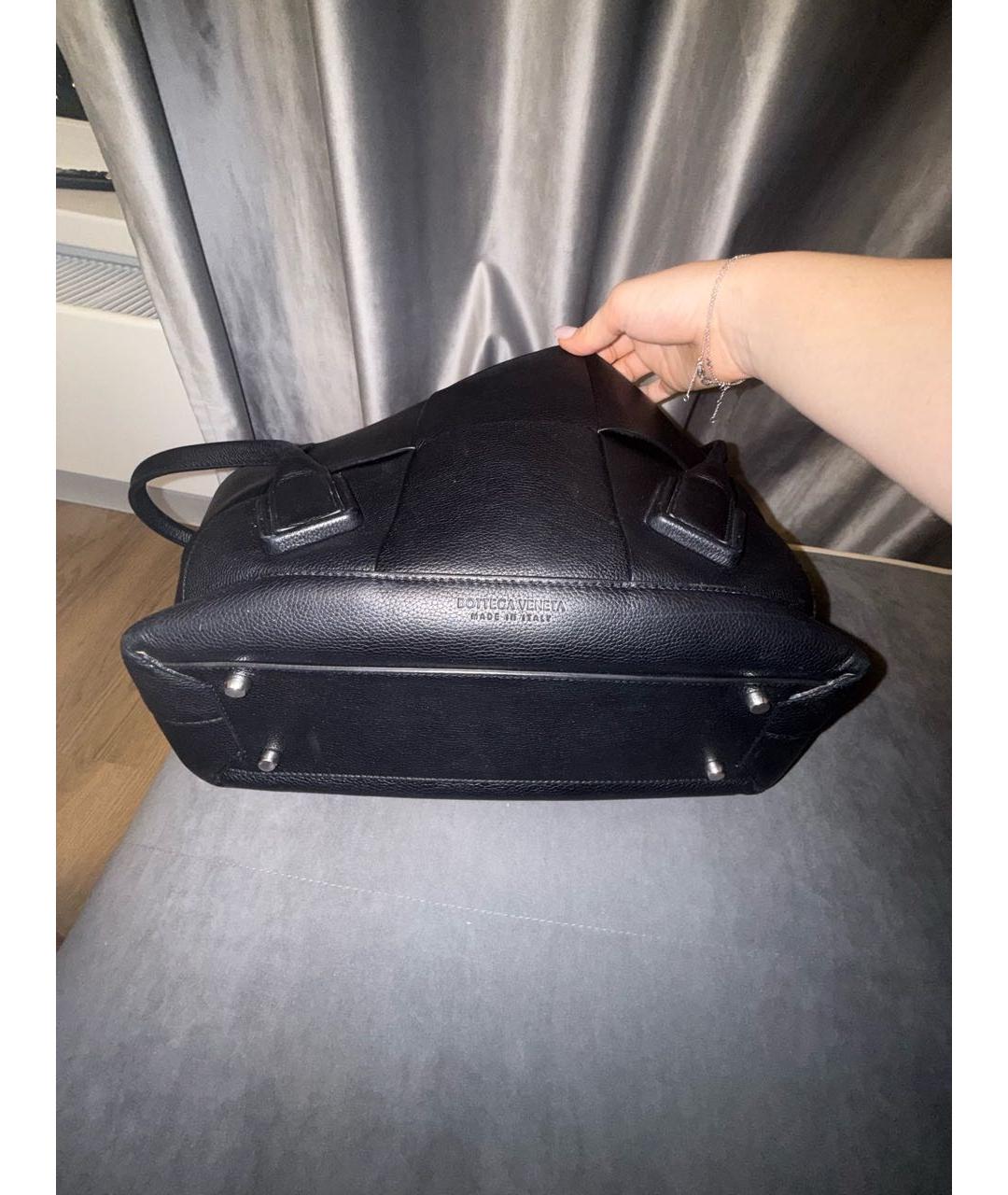 BOTTEGA VENETA Черная кожаная сумка тоут, фото 5