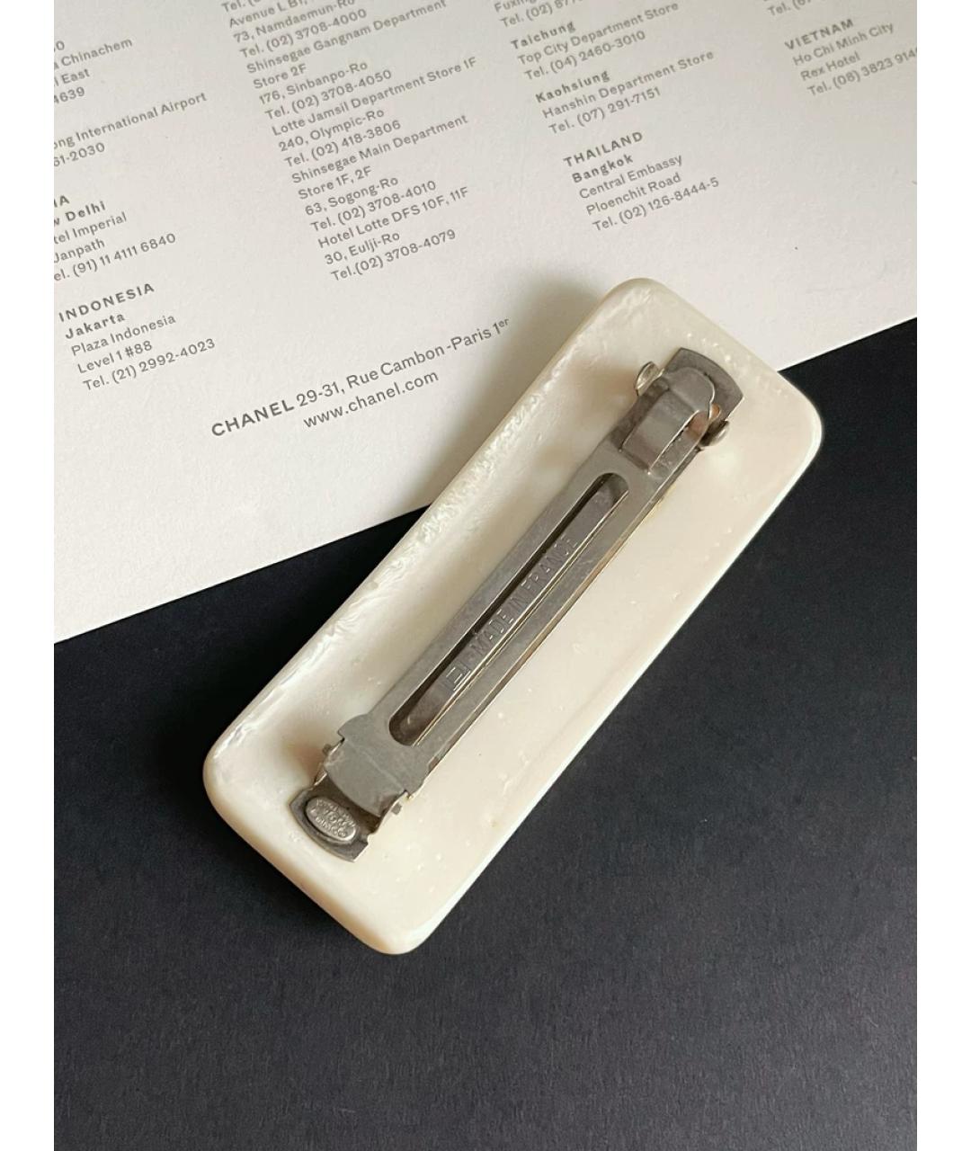 CHANEL Белая заколка, фото 3