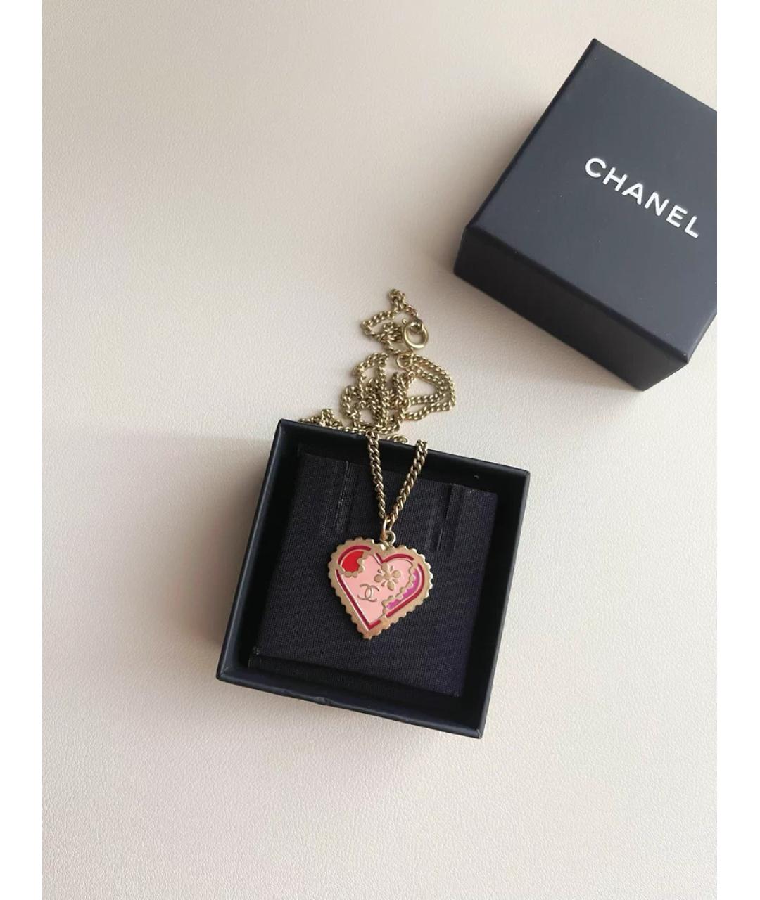 CHANEL Розовая металлическая подвеска, фото 2
