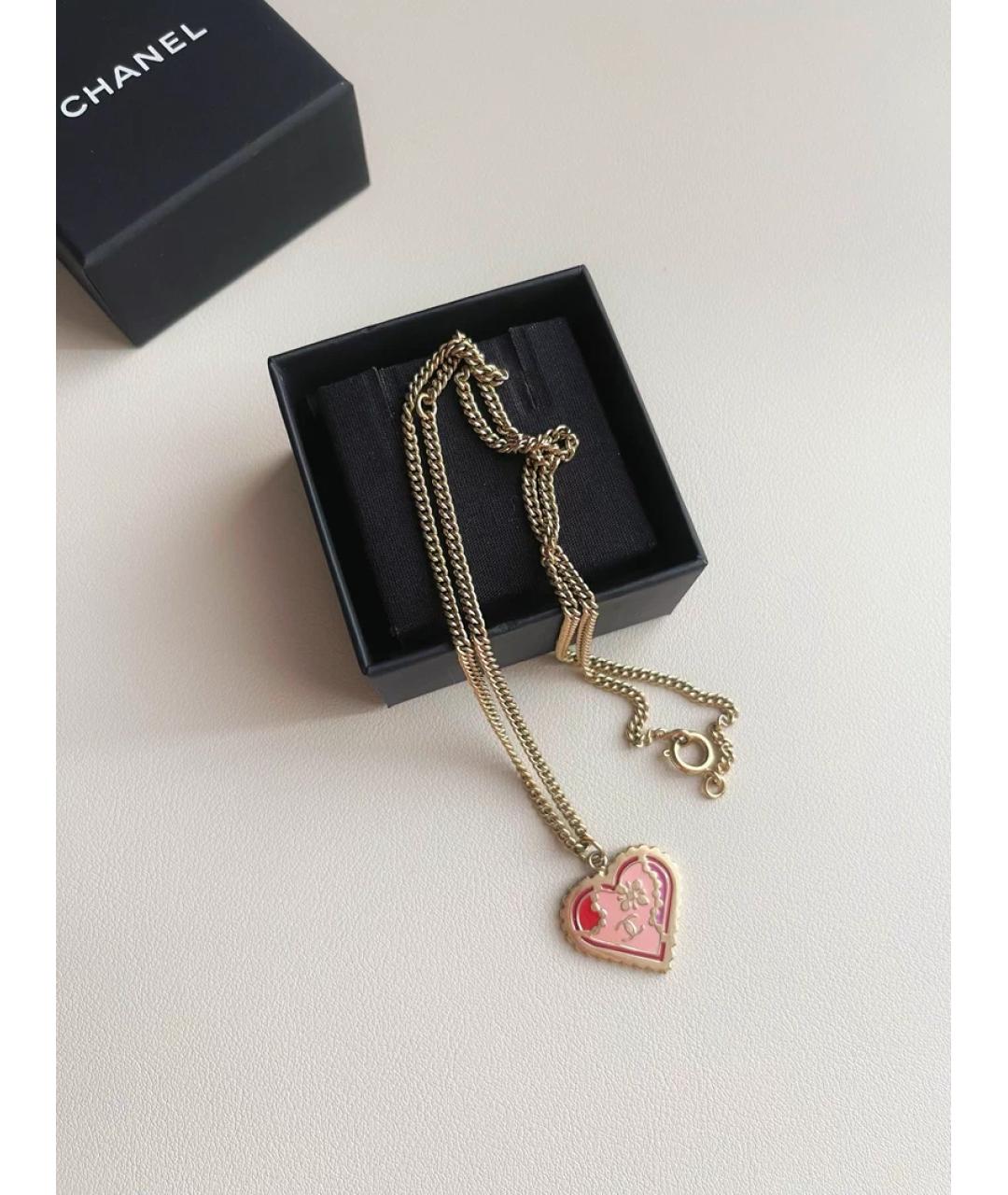 CHANEL Розовая металлическая подвеска, фото 5