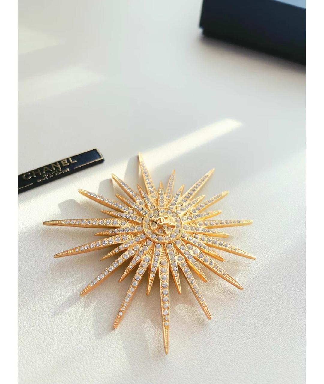 CHANEL Золотая металлическая булавка / брошь, фото 3