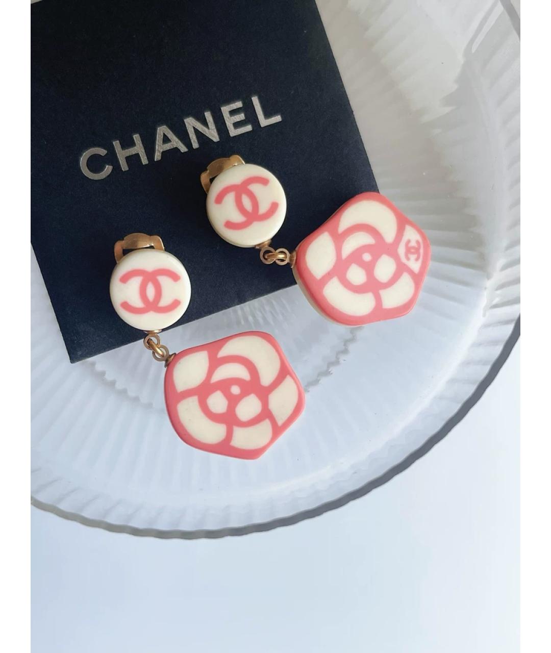 CHANEL Розовые пластиковые серьги, фото 3