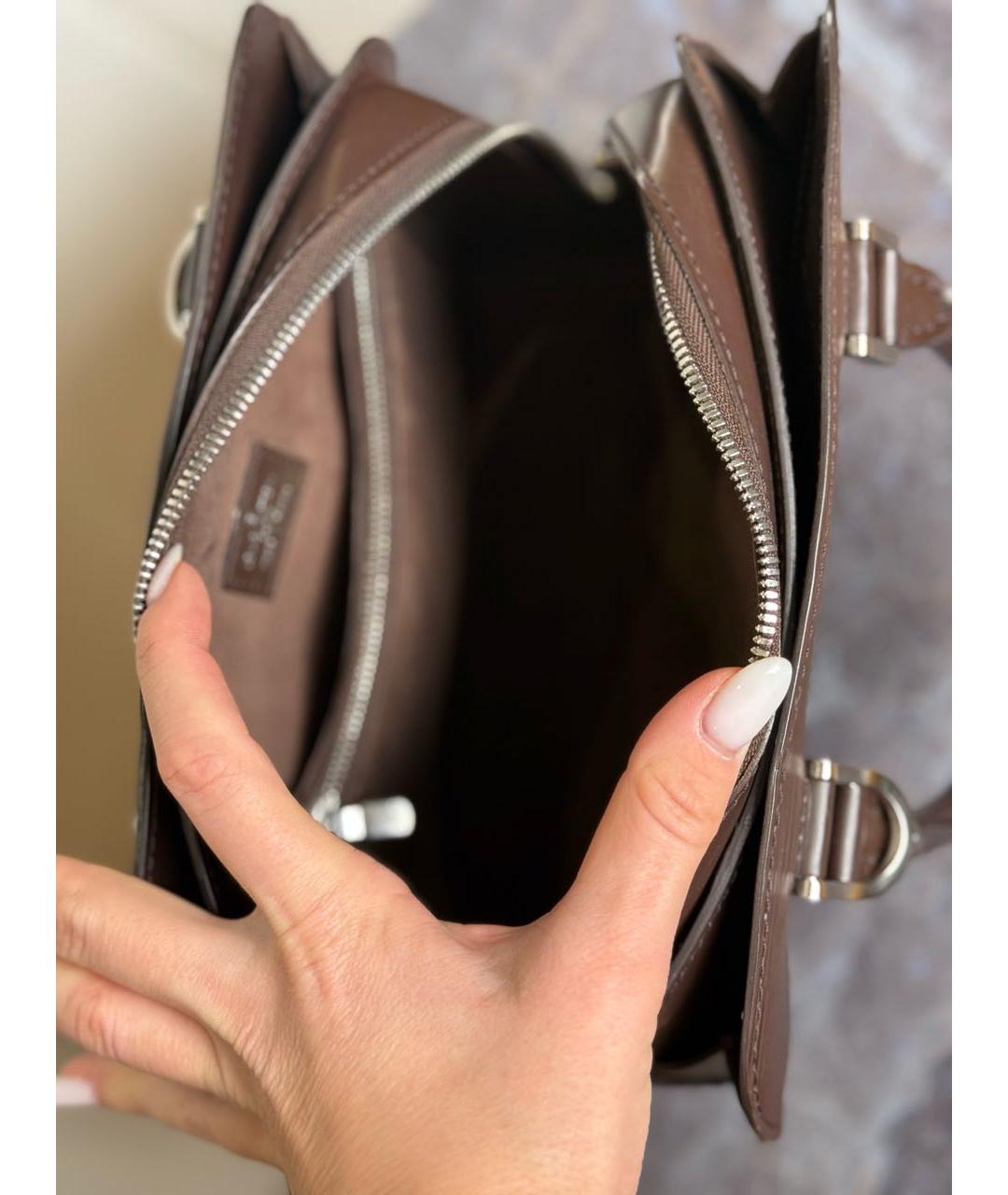 LOUIS VUITTON Коричневая кожаная сумка с короткими ручками, фото 4