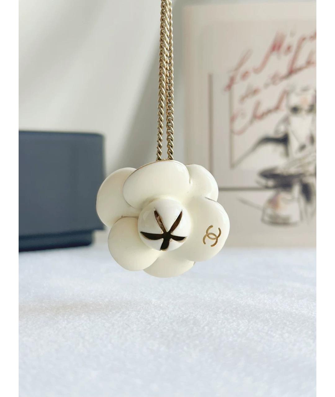 CHANEL Белая подвеска, фото 6