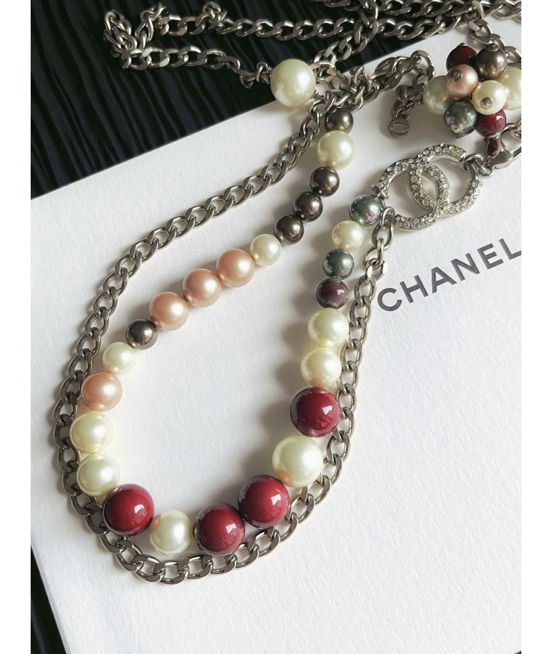 CHANEL Красная металлическая подвеска, фото 3