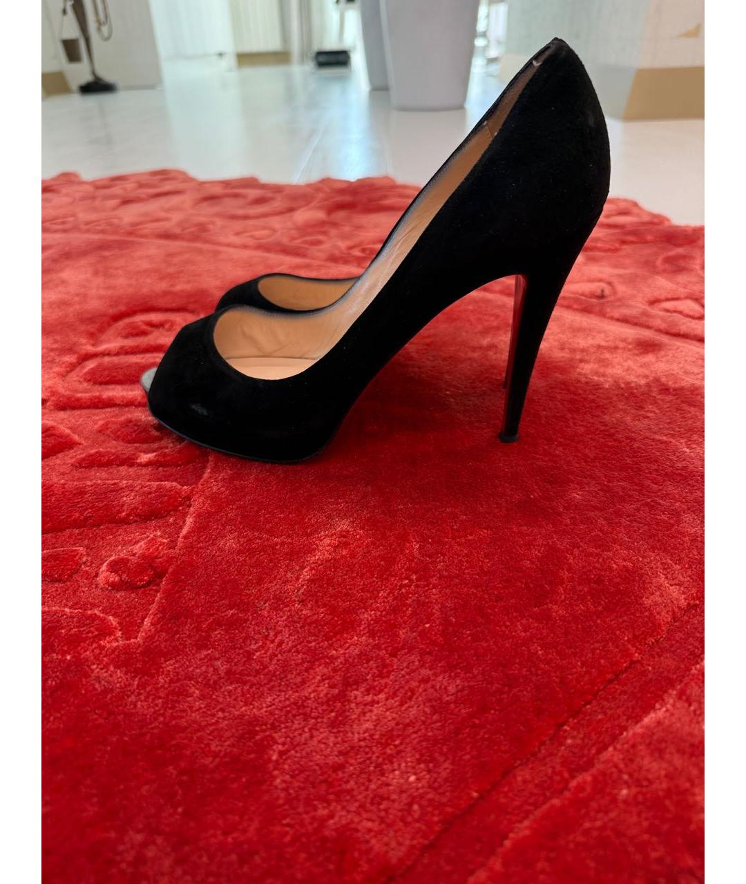 CHRISTIAN LOUBOUTIN Черные замшевые туфли, фото 5