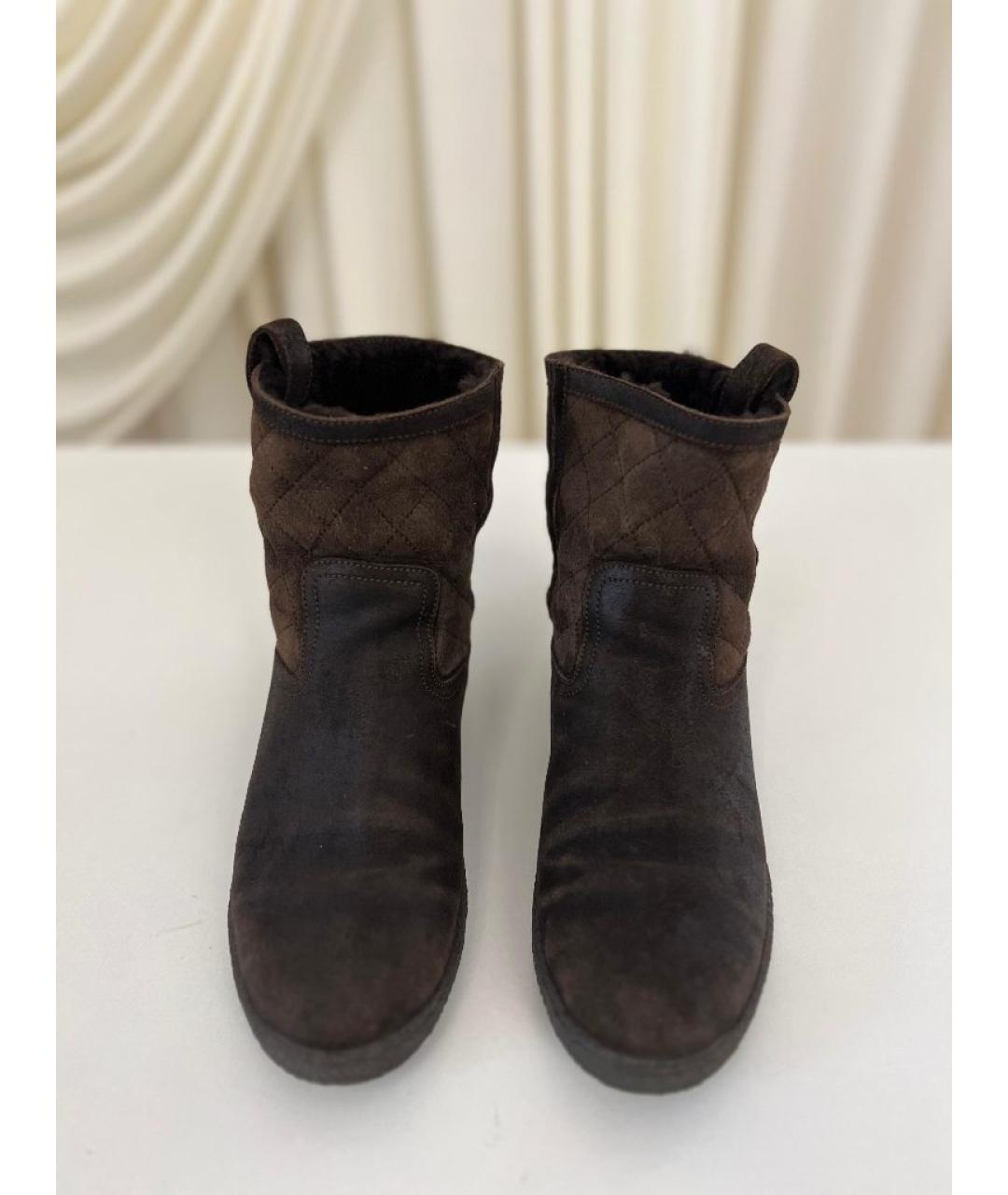 CHANEL Коричневые ботинки, фото 3
