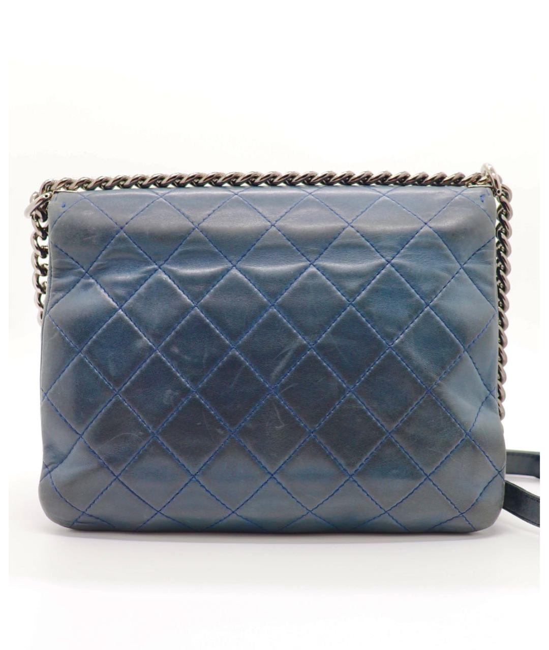 CHANEL Темно-синяя кожаная сумка через плечо, фото 3