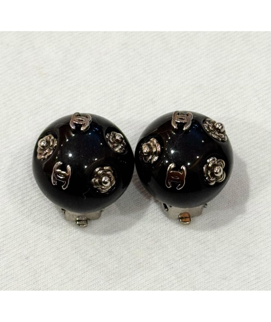 CHANEL Черные пластиковые клипсы, фото 6