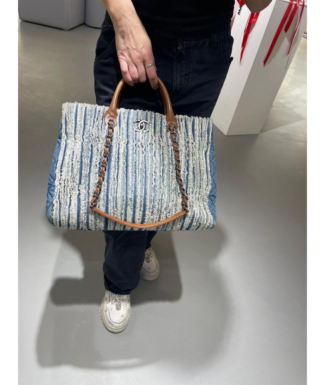 CHANEL Голубая деним сумка тоут, фото 2
