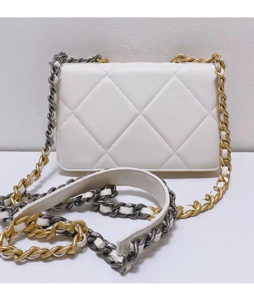 CHANEL Белая кожаная сумка через плечо, фото 3