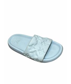 LOUIS VUITTON Шлепанцы