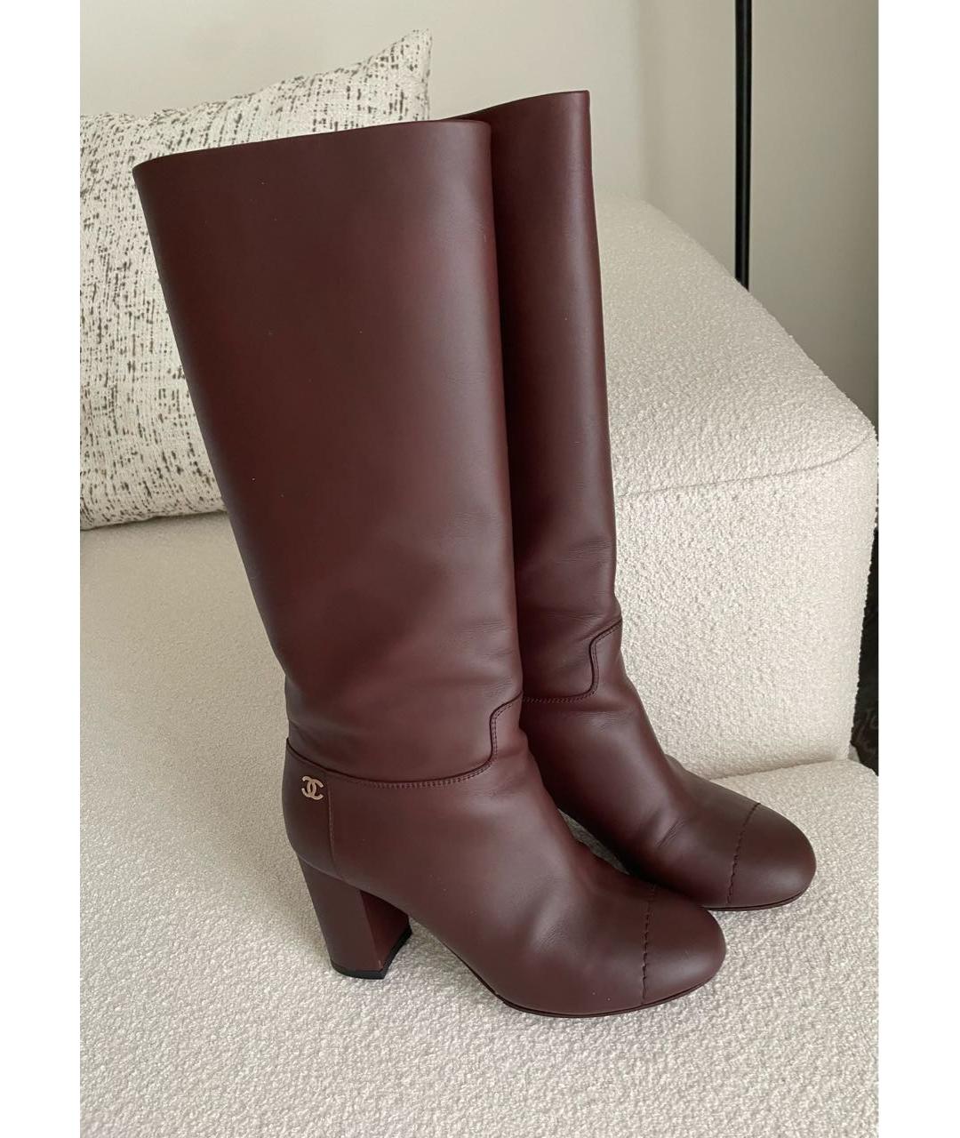CHANEL Бордовые кожаные сапоги, фото 2