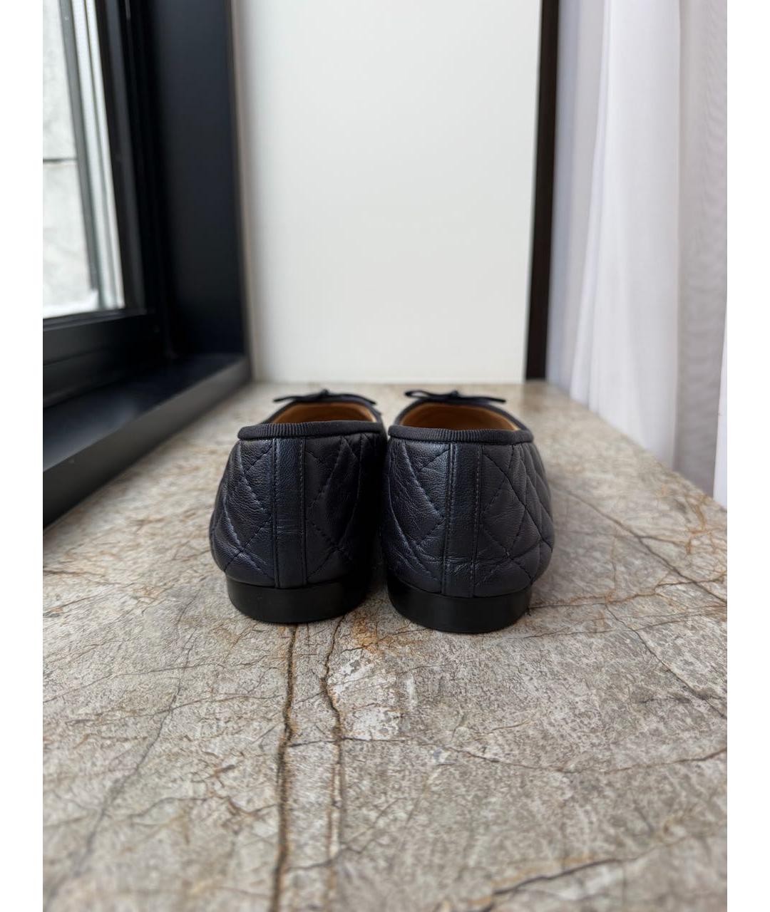 CHANEL Темно-синие кожаные балетки, фото 4