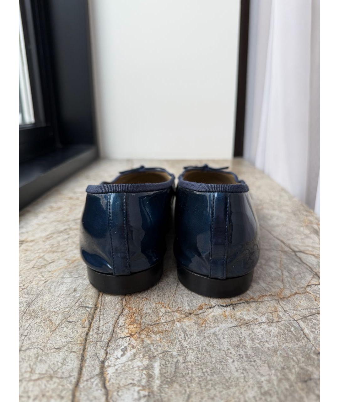 CHANEL Синие балетки из лакированной кожи, фото 4