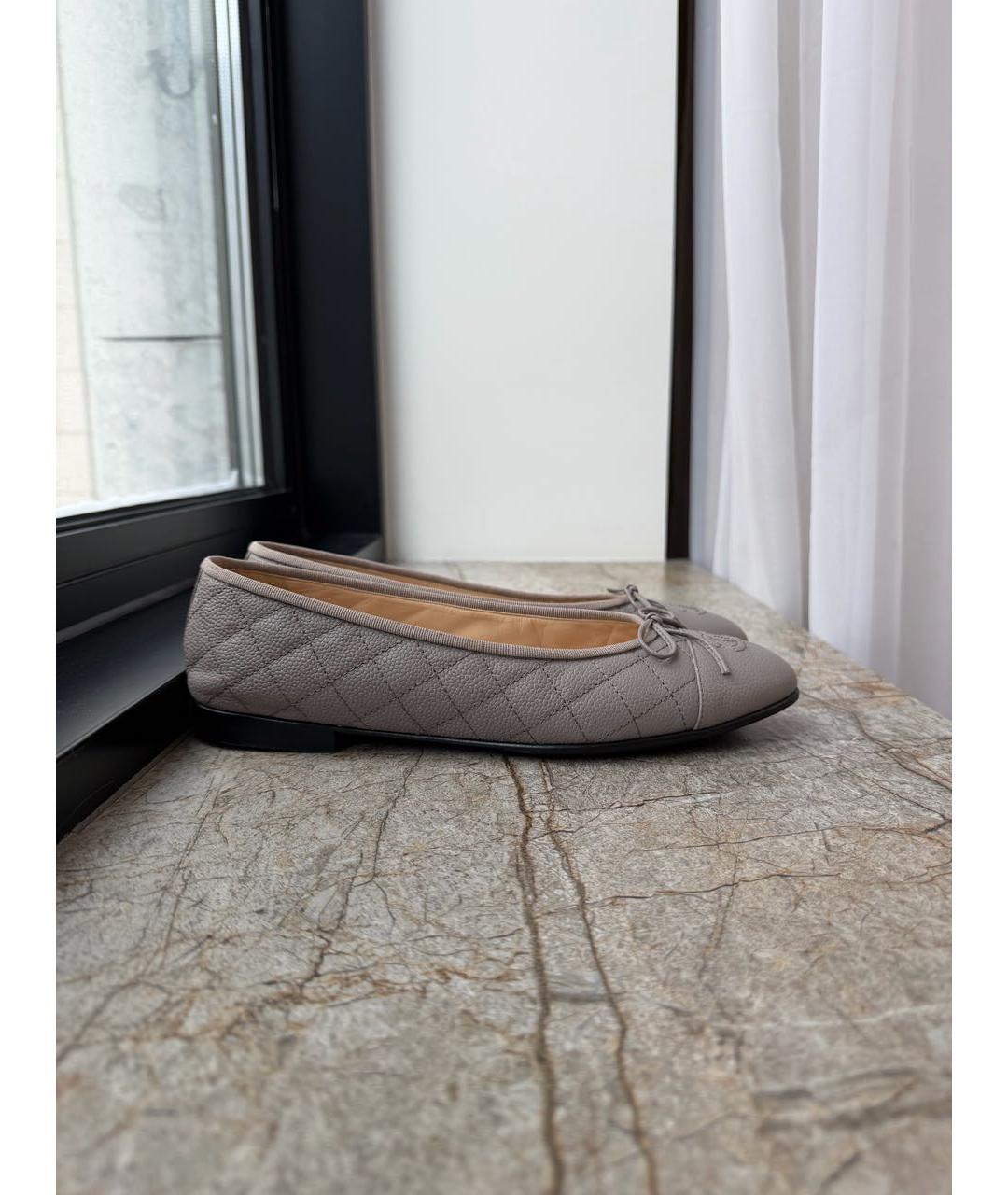 CHANEL Серые кожаные балетки, фото 5
